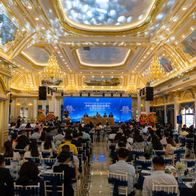 SẢNH LA CROWN