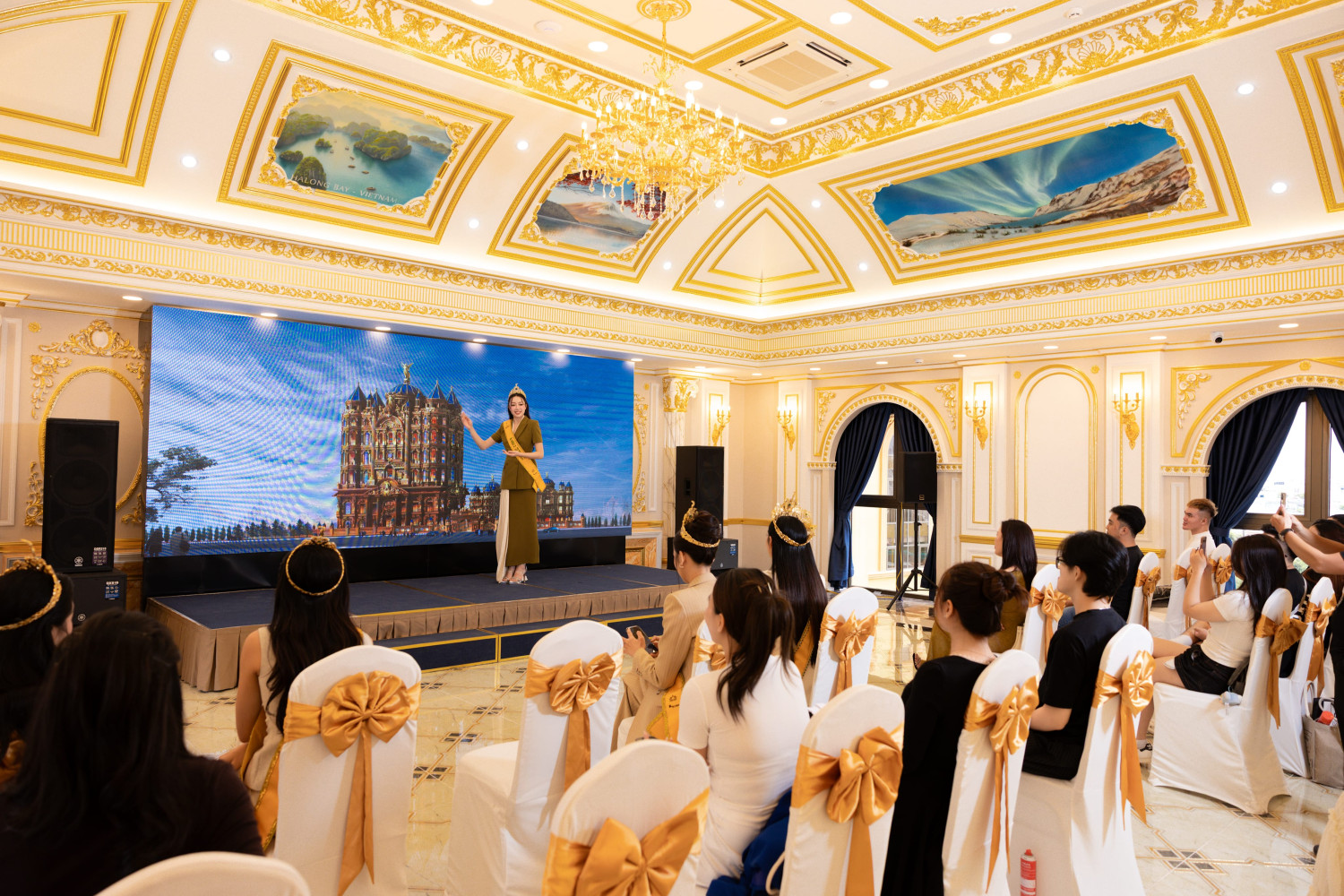 SẢNH LA SKY