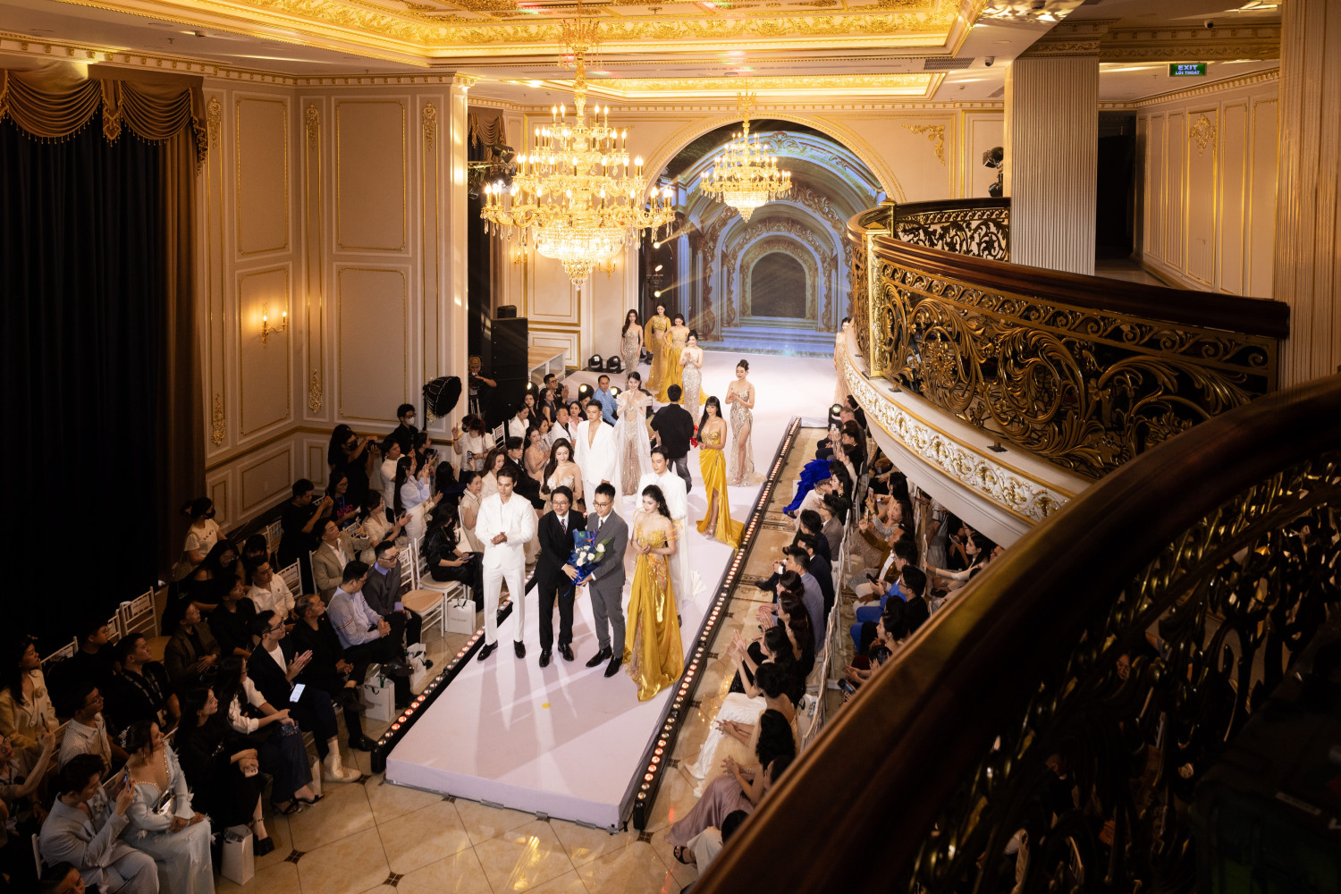 SẢNH LA ROYAL