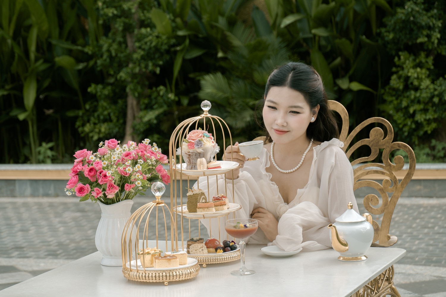 AFTERNOON TEA