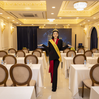 KING & QUEEN MEETING ROOMS